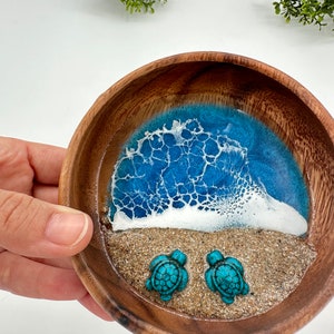 Handmade Ring Dish with Sea Turtle - Handmade Gift for Her- Ocean Themed Jewelry Dish-Sea Glass Art- Personalized Jewelry Dish