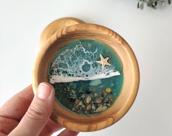 Beach Jewellery Dish- Hawaii Themed Olive Wood and Resin Art- Beachy Jewellery Dish - Starfish Ring Dish- Birthday Gift- Engagement Gift