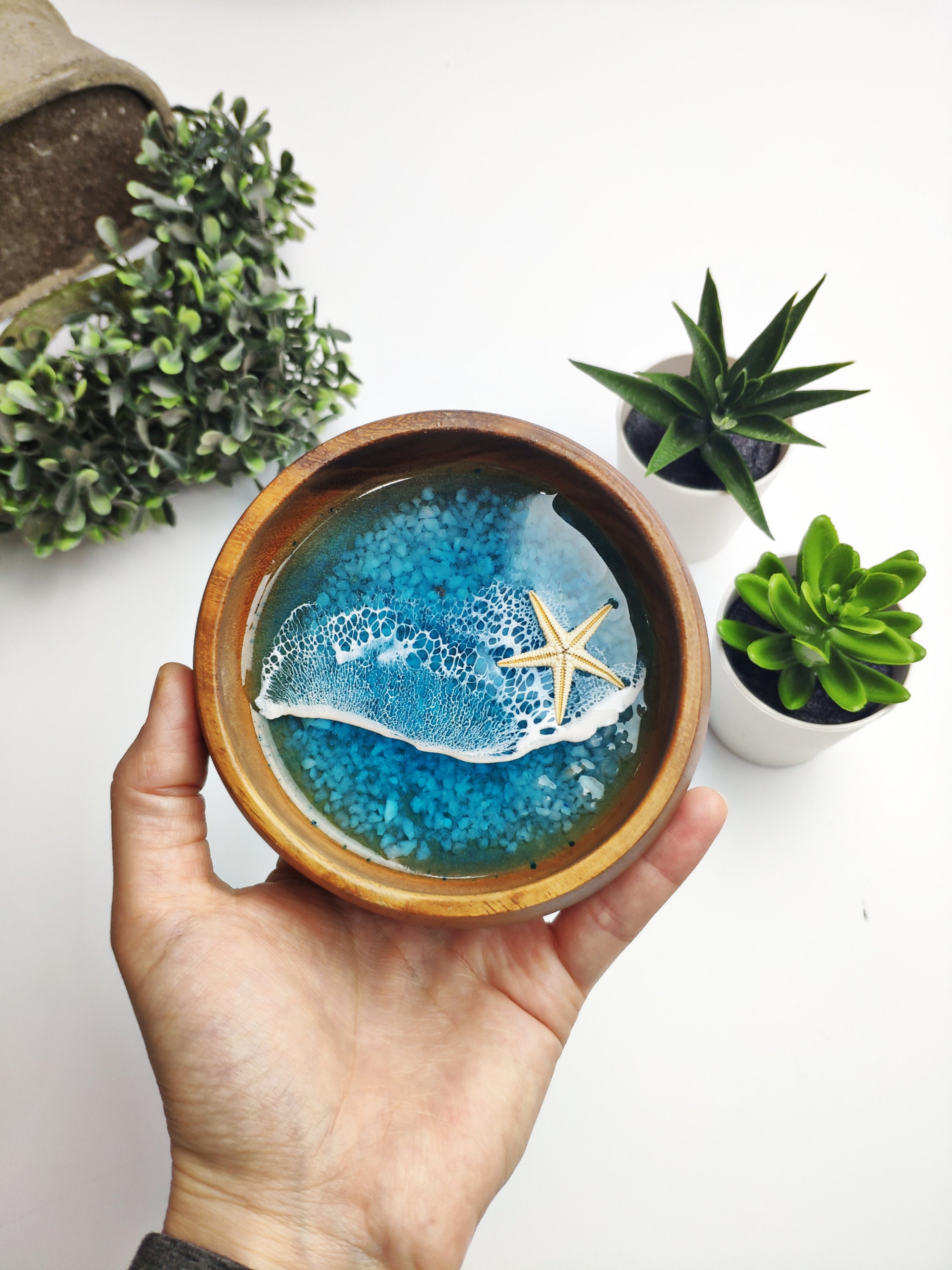 Resin Gifts for Mom, Sister Present, Bestie Gift Jewelry Dish Personalized Engagement Gift for Couple Ocean Trinket Dish Best Friend Gift