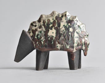 彫刻された木製アルマジロ ヴィンテージ木製砂漠アイアンウッド彫刻