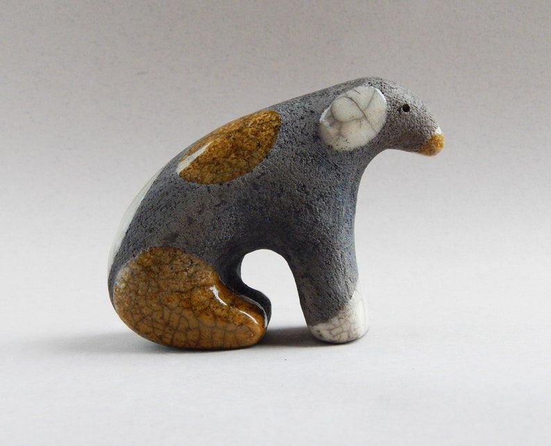 Keramisch figuur Hond, Raku keramiek, beeldje, kerstdecor, kerstcadeau, Terriër, huisdieren, kunst, verjaardagscadeau, minimalisme, puppy afbeelding 10