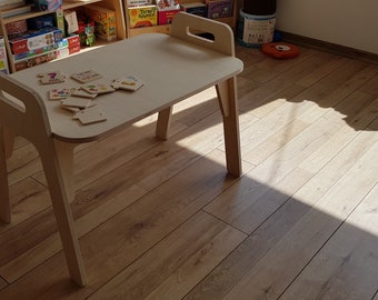 Table Montessori, contreplaqué pour enfants, bureau naturel pour tout-petits