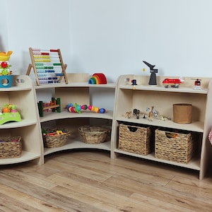 Ecke Spielzeugregal, Holzschrank, Montessori-Spielzeugregal, Kinderaufbewahrung, modernes Sperrholzregal, Kinderregal, Sperrholzmöbel, Klassenzimmer