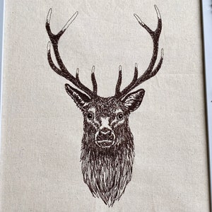Red Deer Stag Machine Embroidery File, Sketched Style. 4 sizes, 7 file formats. 画像 1