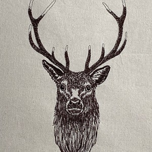 Red Deer Stag Machine Embroidery File, Sketched Style. 4 sizes, 7 file formats. 画像 2