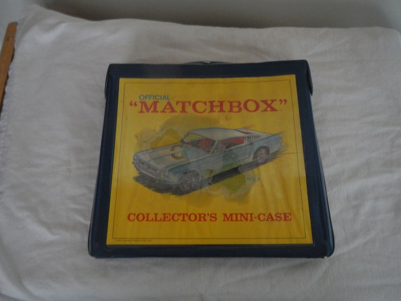 Vubtage matchbox 18 car case with original matchbox cars | Etsy