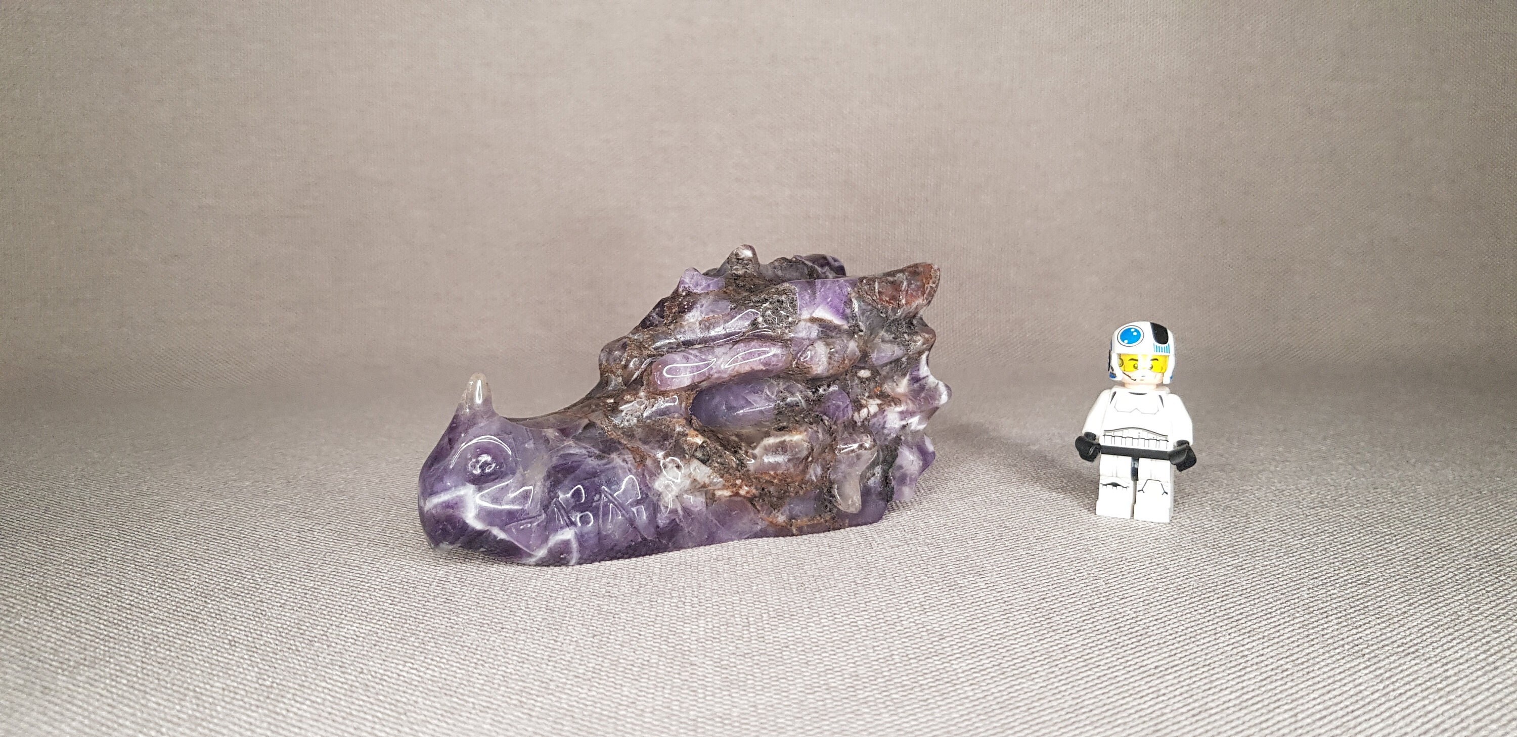 Dragon en Améthyste 365 Grammes, Dragon de Cristal, Violet, Pierre Naturelle, Spiritualité, Méditati