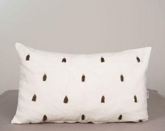 Lumbale kussensloop met kwastje: moderne boho crème katoenmix (12 x 20 inch)