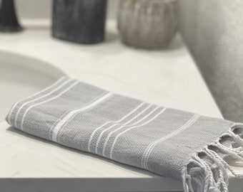 MyAprils Turkish Hand Towels Kitchen Tea Towels Bathroom Decor Boho  Farmhouse 100% Cotton Quick Dry Dish Towel with Hanging Loop Decorative  Hand Towel