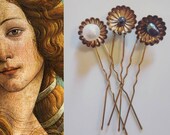 Venus Three hairpins with freshwater beads and labradorite in minimalist boho style for playful hairstyles