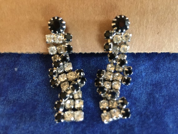 Vintage Drop Earrings - image 1