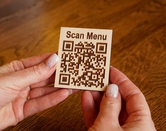 Letrero de código QR de madera con logotipo de texto personalizado, placa QR grabada personalizada para restaurante, cafetería, bar, menú WiFi, revisión, letrero de mesa sin contacto