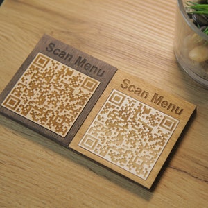 Benutzerdefinierter QR-Code Social-Media-Zeichen aus Holz, QR-Code-Zeichen für Salon-Restaurant-Bar, scannbarer QR-Code für kleine Unternehmen
