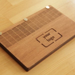 Check Holder, Wooden Check Presenter, FREE ENGRAVING imagem 3