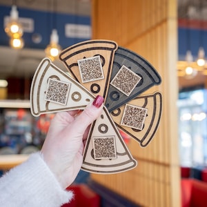 Pizza shaped QR code – Personalized Contactless Menu Stand for Restaurants, Bars, Cafes