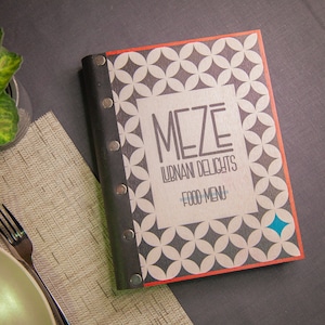 Houten menukaart, menukaart, menuomslag, restaurantmenuomslag