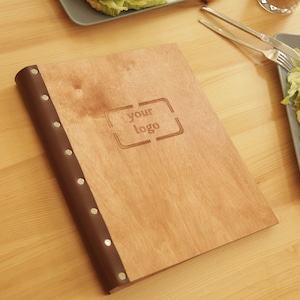 Couverture de menu en bois, couverture de menu de restaurant avec gravure gratuite