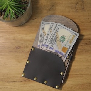 Check Holder with pen holder, Wooden Check Presenter