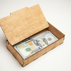 Check Holder, Wooden Check Presenter, FREE ENGRAVING