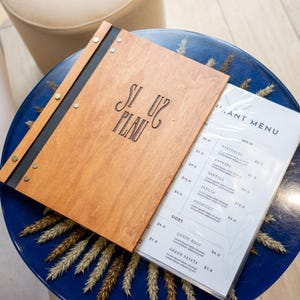 Drewniana teczka menu, Spersonalizowane menu restauracji, Drewniane menu restauracji, Okładka menu o niestandardowym rozmiarze, Grawerowana okładka menu