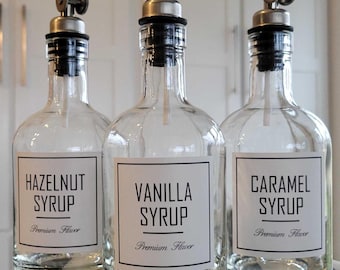 Botellas de 12 oz de jarabe de café con sabor a boutique y vertedores plateados