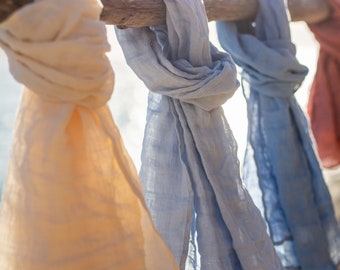 Echarpe en lin légère pour femme ou homme, Grande écharpe en lin automnale, Châle en lin disponible en plusieurs couleurs, cadeau pour maman