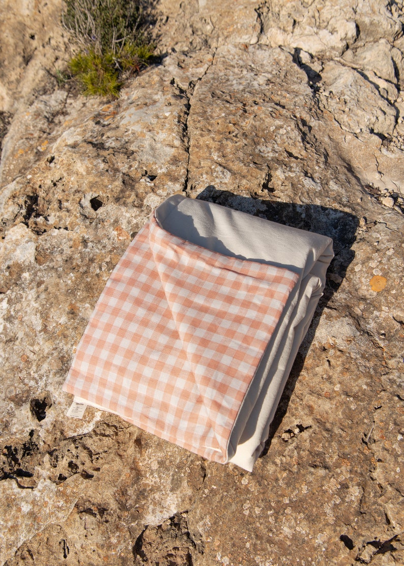 Picnic Linen Blanket in Gingham. Double side blanket with filling for extra softness. Beach Blanket. image 3