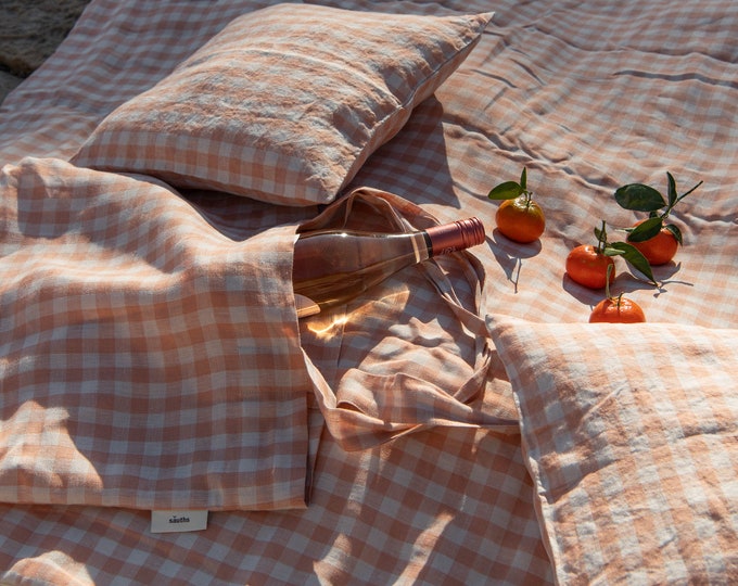 Picnic Linen Blanket in Gingham. Double side blanket with filling for extra softness. Beach Blanket.