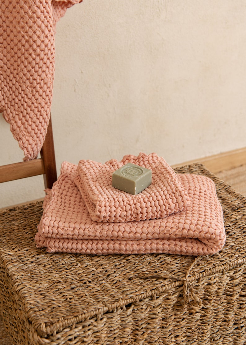 Serviette en coton gaufré rose, serviettes de bain, serviette de bain super douce, grand drap de bain, cadeau de pendaison de crémaillère image 3