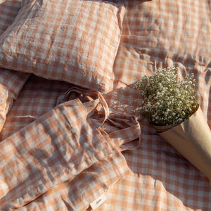 Picnic Linen Blanket in Gingham. Double side blanket with filling for extra softness. Beach Blanket. image 4