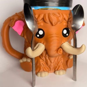 Mammuel the Mammoth Ice Cream Holder - 3D Printed Cute Ice Pint Holder image 2