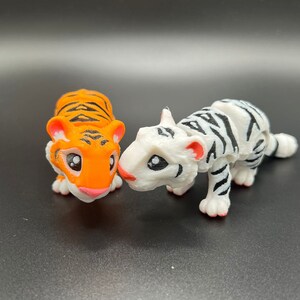 Op maat gemaakte 3D-geprinte tijger - verzamelobject, stressverlichting, gepersonaliseerd cadeau - Mat Mire maakt afbeelding 2