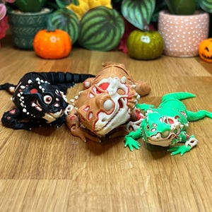 Zombeardie - Collectible Display Piece, Stress Relief, Personalized Gift, Articulated Flexi - Various Colors - Mat Mire Makes image 1