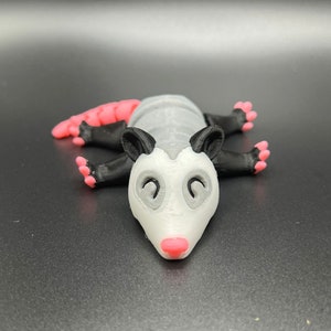3DPrinted Opossum Figurine - Collectible Display Piece, Stress Relief, Personalized Gift, Articulated Flexi - Various Colors - McGybeer Realistic