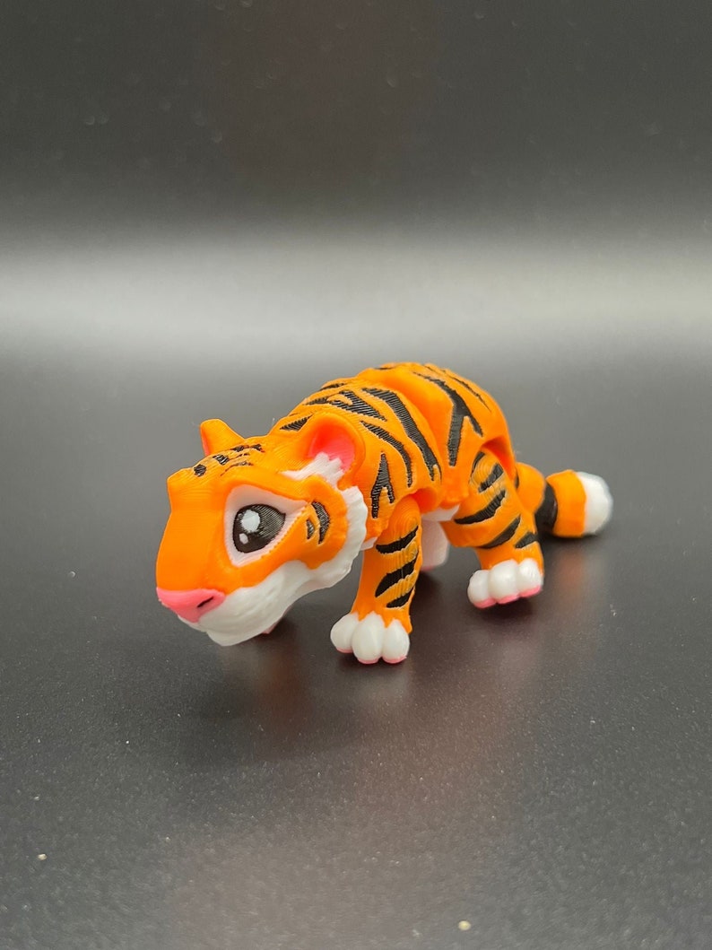 Op maat gemaakte 3D-geprinte tijger - verzamelobject, stressverlichting, gepersonaliseerd cadeau - Mat Mire maakt Orange