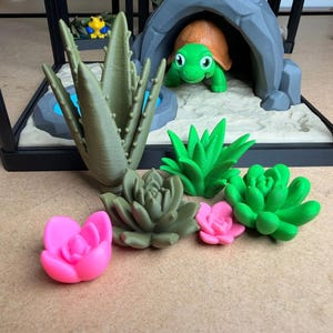 Fidget Tortoise Playset with 3D-Printed Tactile Figure Detailed Tank Environment Interactive Care Set & Stress Relief for Imaginative Play image 2