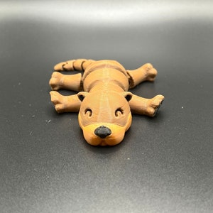 3DPrinted Otter Figurine - Collectible Display Piece, Stress Relief, Personalized Gift, Articulated Flexi - Various Colors - McGybeer image 2