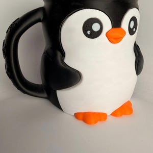 Pebble the Penguin Ice Cream Holder - 3D Printed Cute Ice Pint Holder image 3