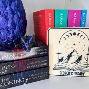 Letrero de biblioteca personalizado de fantasía: decoración de libros, regalo personalizado imagen 4