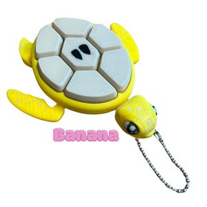 Fruit Turtle Clicker Keychain - Keyrings, Sensory, ADHD, Autism, Anxiety, Stress Relief Banana
