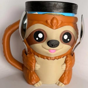Sammy the Sloth Ice Cream Holder - 3D Printed Cute Ice Pint Holder image 2
