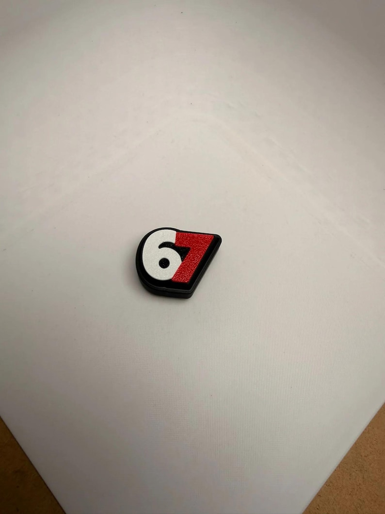 Chaveiro Fidget Clicker com 67 Memes - Alívio do Estresse, Ansiedade e TDAH - Ideal para Presente de Natal imagem 4