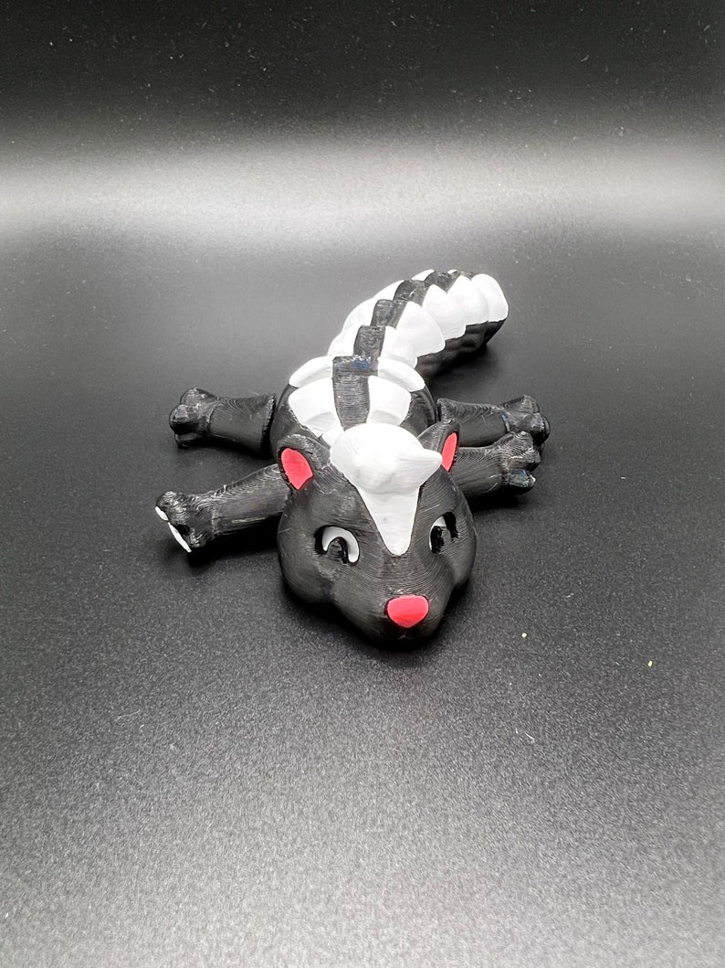 3DPrinted Skunk Figurine - Collectible Display Piece, Stress Relief, Personalized Gift, Articulated Flexi - Various Colors - McGybeer image 3
