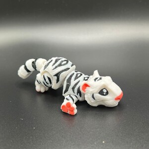 Op maat gemaakte 3D-geprinte tijger - verzamelobject, stressverlichting, gepersonaliseerd cadeau - Mat Mire maakt White