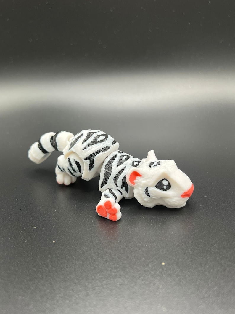 Op maat gemaakte 3D-geprinte tijger - verzamelobject, stressverlichting, gepersonaliseerd cadeau - Mat Mire maakt White
