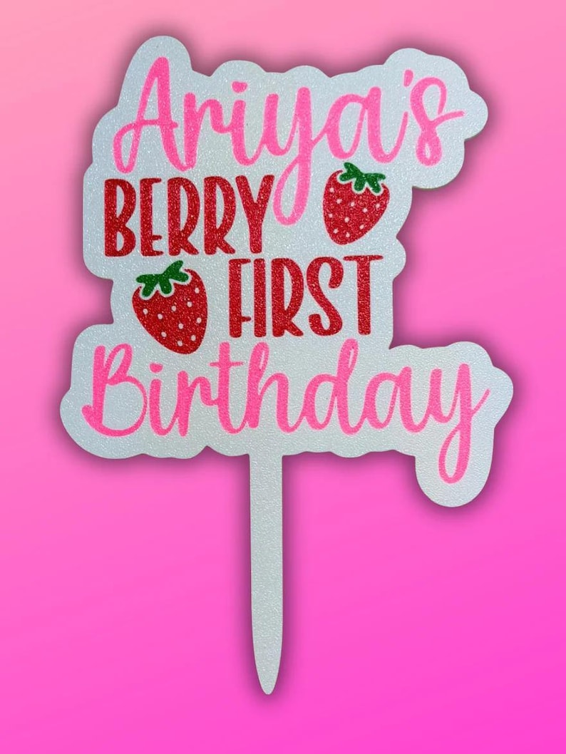 Adorno personalizado para tarta de primer cumpleaños con diseño de fresa, nombre y edad personalizados, decoración para fiesta de primer cumpleaños. imagen 4