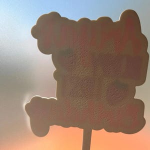 Adorno personalizado para tarta de primer cumpleaños con diseño de fresa, nombre y edad personalizados, decoración para fiesta de primer cumpleaños. imagen 3