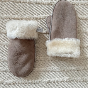 Tailor Made! UNISEX Grey Real Sheepskin Unisex Adult Mittens! Enter the Dimensions Of Your Hand. Sheepskin gloves