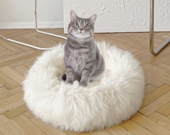 White Round Luxurious Natural Sheepskin Pet bed! Sheepskin dog bed, cat bed, minimalistic! Cat house, pet furniture! Choose your size