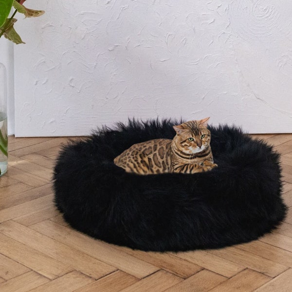 Black Round Luxurious Natural Sheepskin Pet bed! Sheepskin dog bed, cat bed, minimalistic! Cat house, pet furniture! Choose your size